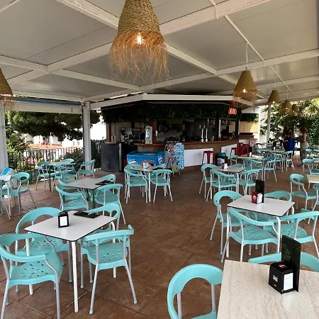 Ξενοδοχείο με διαμερίσματα Ar Bolero Park 3*