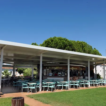 Ar Bolero Park Ξενοδοχείο με διαμερίσματα 3*